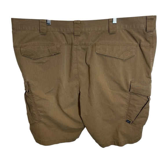 5.11 Work Gear Men's Stryke 11-Inch Inseam Shorts, Flex-Tac Ripstop Fabric Sz 44 - Picture 2 of 9